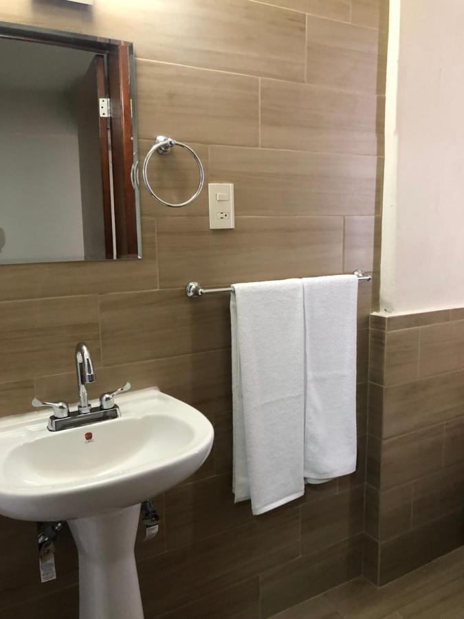 Hotel Lorena Los Mochis Exteriör bild